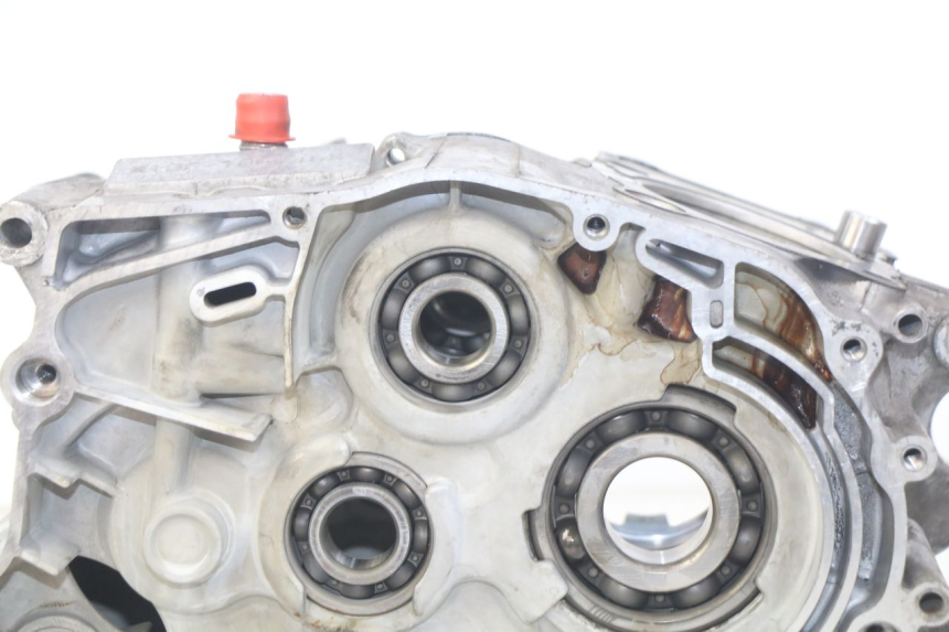 photo de CARTER BAS MOTORE YAMAHA SR 125 (1982 - 2003) - Dettagli dei punti di fissaggio