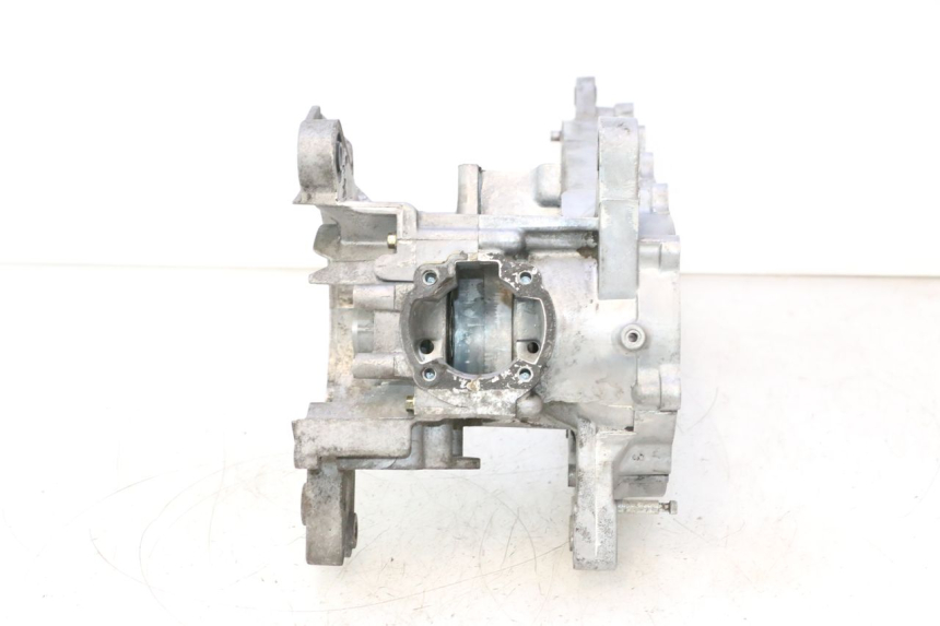 photo de CARTER MOTORE KYMCO SUPER 8 2T 50 (2007 - 2013) - Caratteristiche distintive