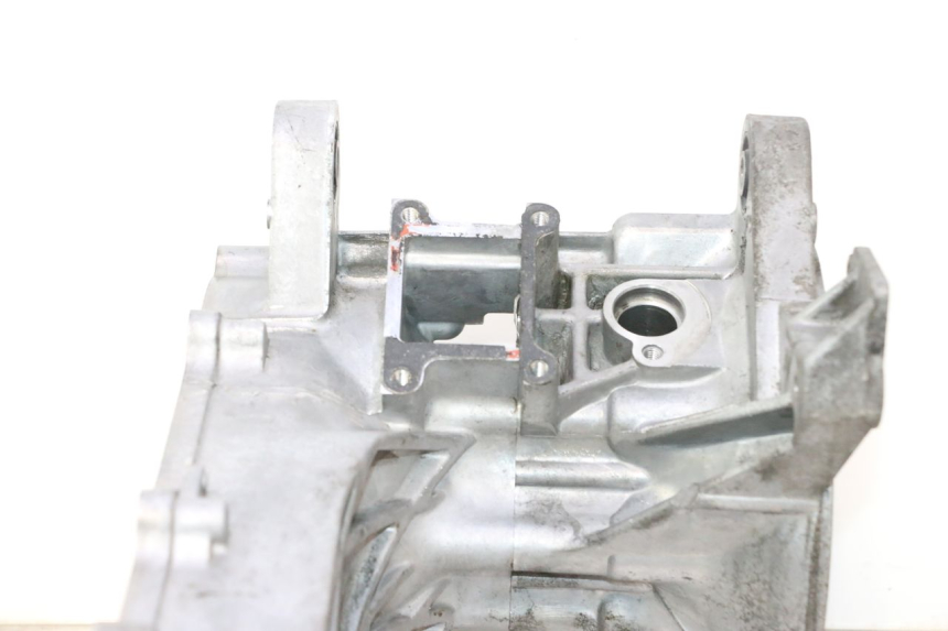 photo de CARTER MOTORE KYMCO SUPER 8 2T 50 (2007 - 2013) - Ispezione visiva dettagliata