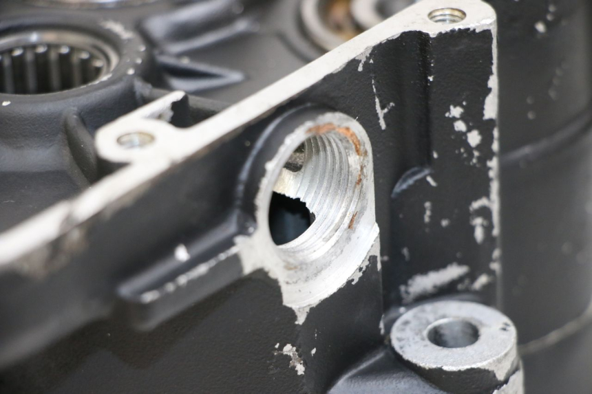 photo de CARTER MOTORE CAGIVA SUPER CITY 125 (1992 - 1997) - Dettagli dei punti di fissaggio