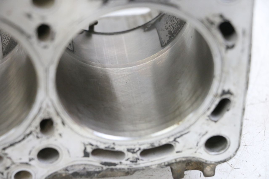 photo de CARTER MOTORE SUZUKI GSR 750 (2011 - 2017) - Primo piano ad alta risoluzione