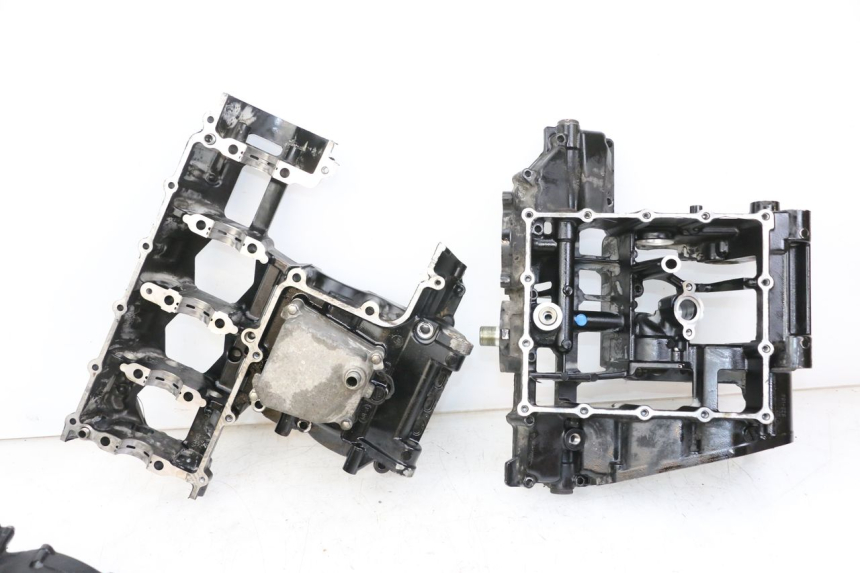 photo de CARTER MOTORE SUZUKI GSR 750 (2011 - 2017) - Primo piano tecnico