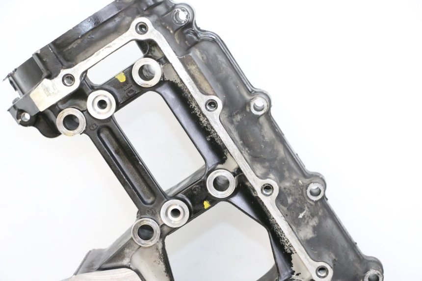 photo de CARTER MOTORE SUZUKI GSR 750 (2011 - 2017) - Dettagli dei punti di fissaggio