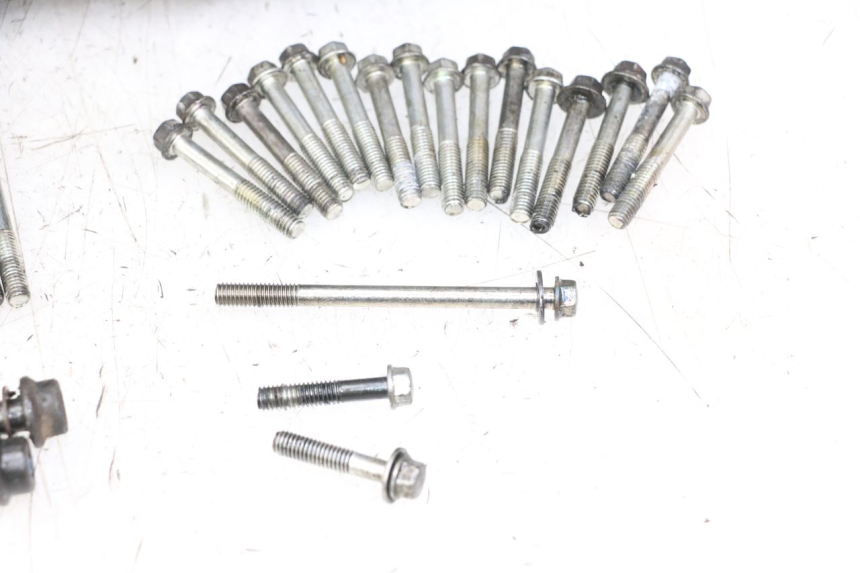 photo de CARTER MOTORE SUZUKI GSR 750 (2011 - 2017) - Primo piano ad alta risoluzione