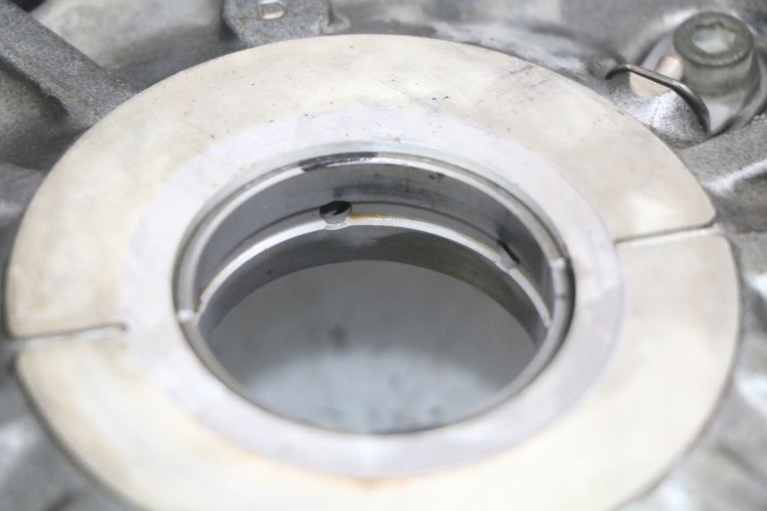 photo de CARTER BAS MOTEUR SUZUKI SV N 650 (1999 - 2002) - Primo piano ad alta risoluzione