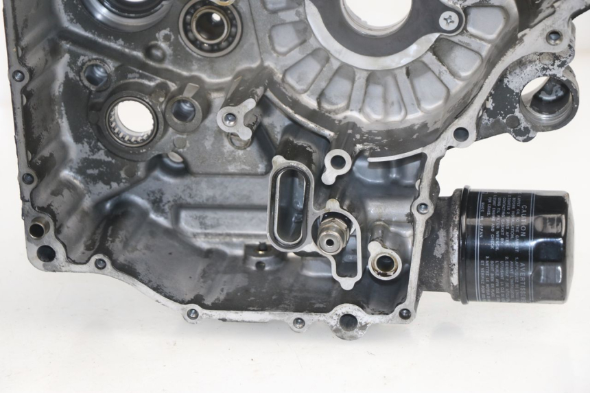 photo de CARTER MOTORE INFERIORE SUZUKI SV S 650 (1999 - 2002) - Caratteristiche distintive