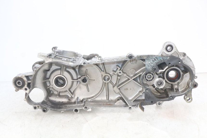 photo de CARTER BAS MOTEUR PEUGEOT SV 125 (1991 - 1994) - Marcature e riferimenti originali