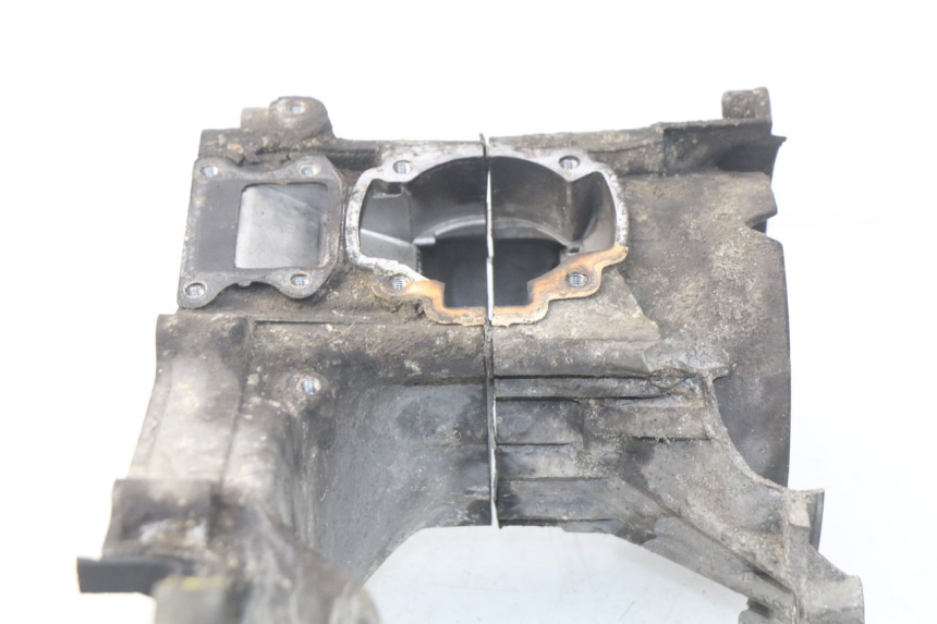 photo de CARTER MOTORE INFERIORE PEUGEOT SV 80 (1993 - 1997) - Primo piano tecnico