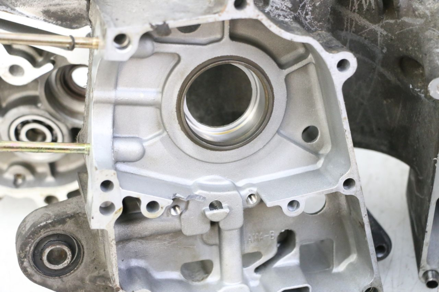 photo de CARTER BAS MOTORE SYM ORBIT III 3 4T 50 (2018 - 2021) - Panoramica del profilo