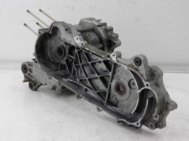 photo de CARTER MOTORE INFERIORE SYM SYMPLY 4T 50 (2012 - 2015) - Caratteristiche distintive