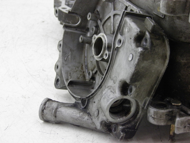 photo de CARTER MOTORE INFERIORE SYM SYMPLY 4T 50 (2012 - 2015) - Altra angolazione