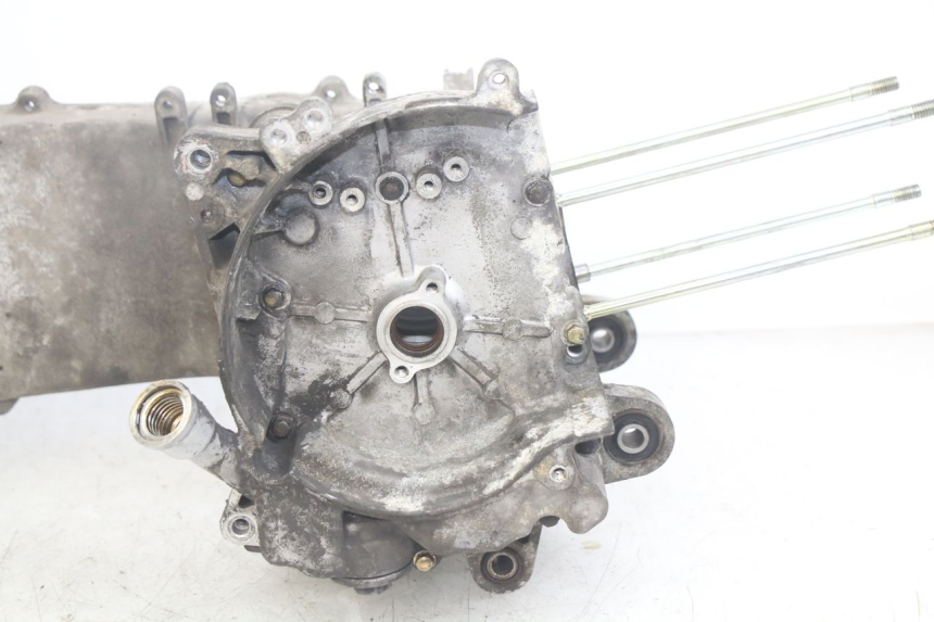 photo de CARTER MOTORE INFERIORE SYM SYMPHONY 125 (2009 - 2015) - Zoom sui componenti