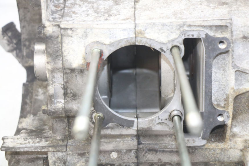 photo de CARTER MOTORE INFERIORE SYM SYMPHONY 125 (2009 - 2015) - Altra angolazione