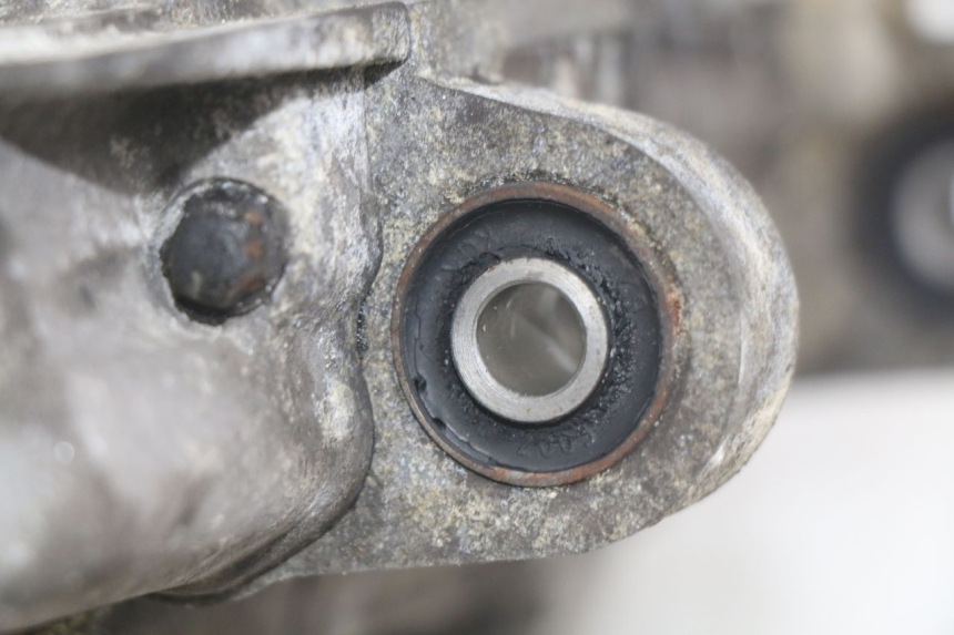 photo de CARTER MOTORE INFERIORE SYM SYMPHONY 125 (2009 - 2015) - Primo piano tecnico