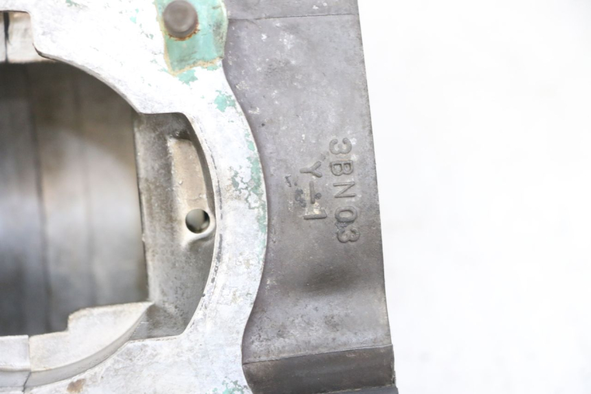 photo de CARTER BAS MOTEUR YAMAHA TDR DELTABOX 125 (1997 - 2003) - Altra angolazione