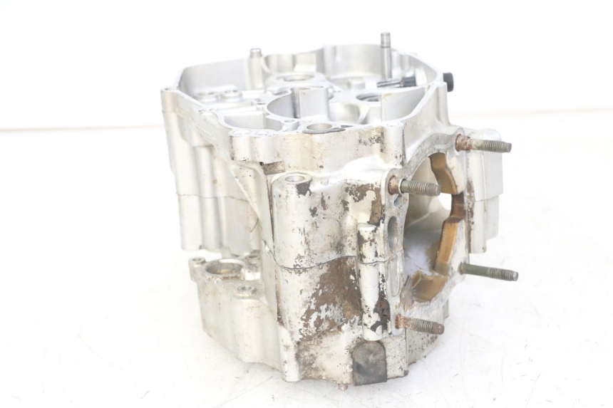 photo de CARTER BAS MOTEUR YAMAHA TDR DELTABOX 125 (1997 - 2003) - Primo piano tecnico