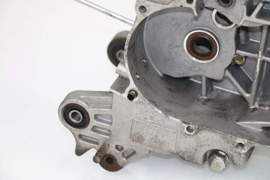 photo de CARTER MOTORE INFERIORE BAOTIAN TRAVEL SPIRIT 50 (2010 - 2012) - Primo piano tecnico