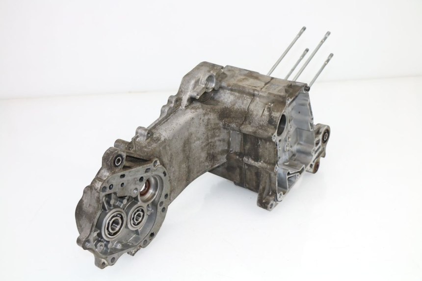 photo de CARTER MOTORE INFERIORE BAOTIAN TRAVEL SPIRIT 50 (2010 - 2012) - Dettagli dei punti di fissaggio