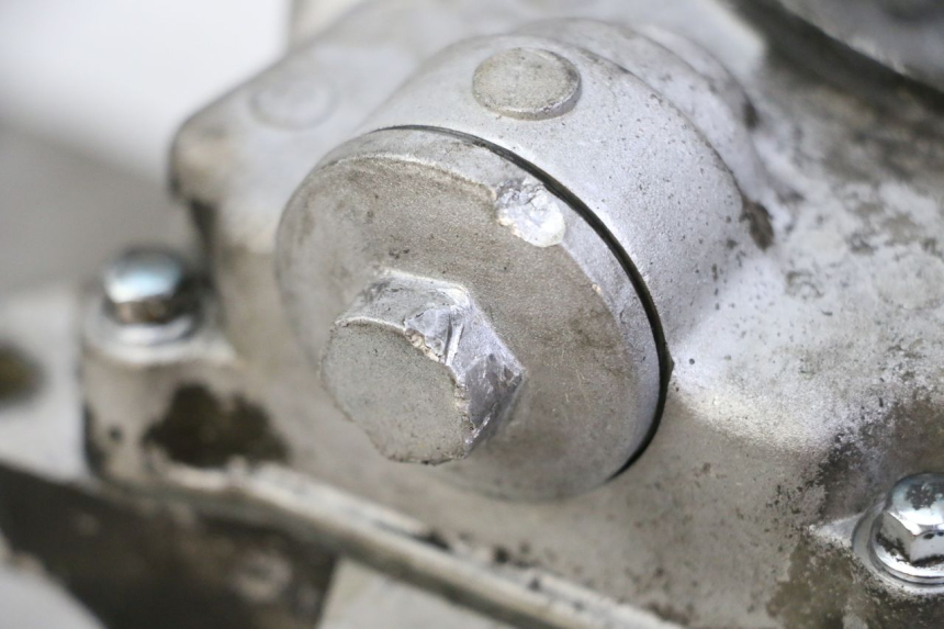 photo de CARTER BAS MOTEUR PEUGEOT TWEET 4T 50 (2018 - 2022) - Zoom sullo stato d'uso