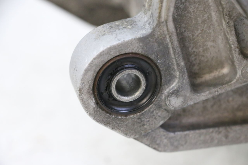 photo de CARTER BAS MOTEUR PEUGEOT TWEET 4T 50 (2018 - 2022) - Dettagli dei punti di fissaggio