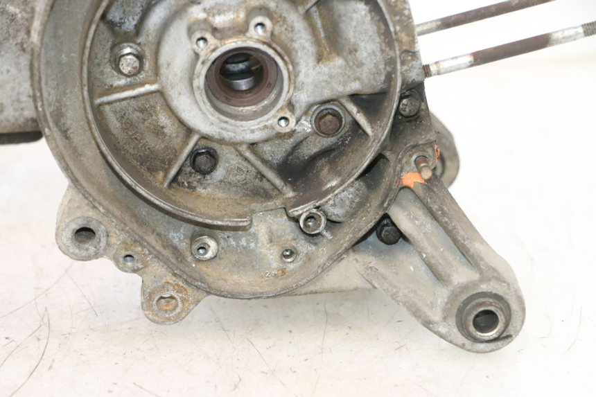 photo de CARTER MOTORE PIAGGIO TYPHOON 50 (2000 - 2009) - Ispezione visiva dettagliata