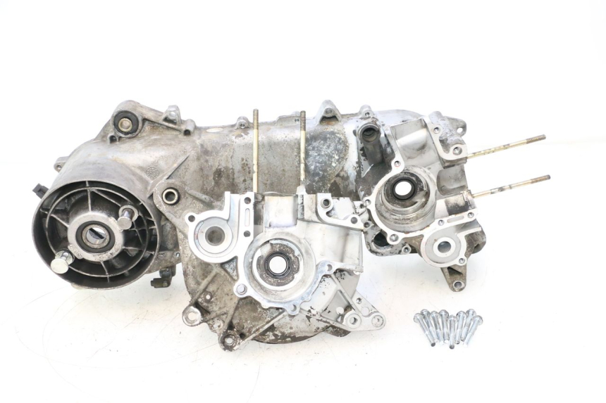 photo de CARTER MOTORE PIAGGIO TYPHOON 50 (2000 - 2009) - Zoom sullo stato d'uso