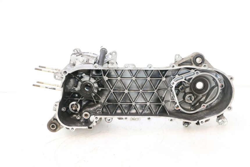 photo de CARTER MOTORE PIAGGIO TYPHOON 50 (2000 - 2009) - Vista d'insieme del prodotto