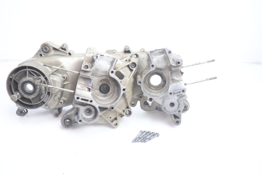 photo de CARTER MOTORE PIAGGIO TYPHOON 50 (1993 - 1999) - Vista principale