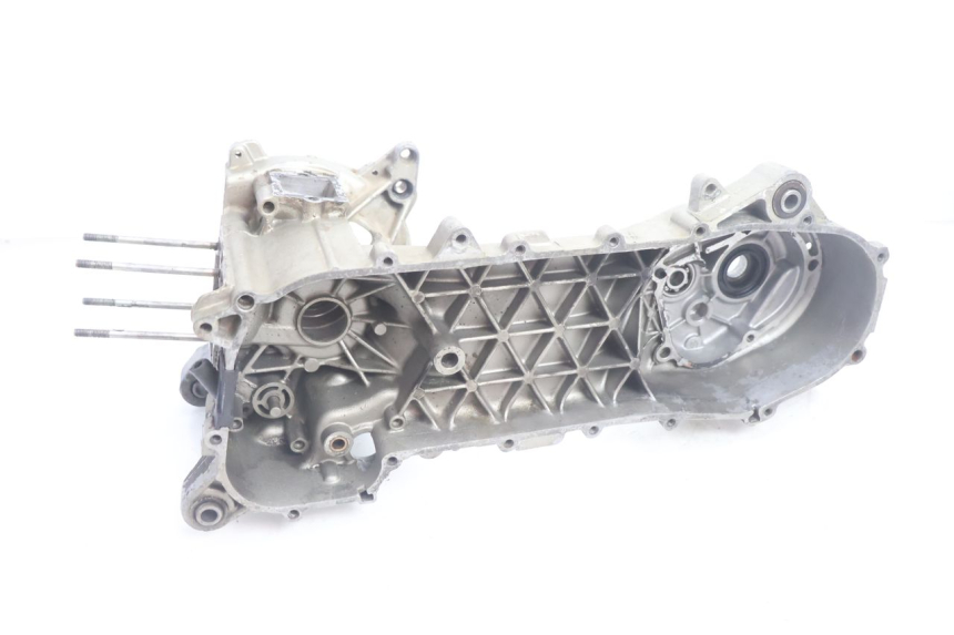 photo de CARTER MOTORE PIAGGIO TYPHOON 50 (1993 - 1999) - Caratteristiche distintive