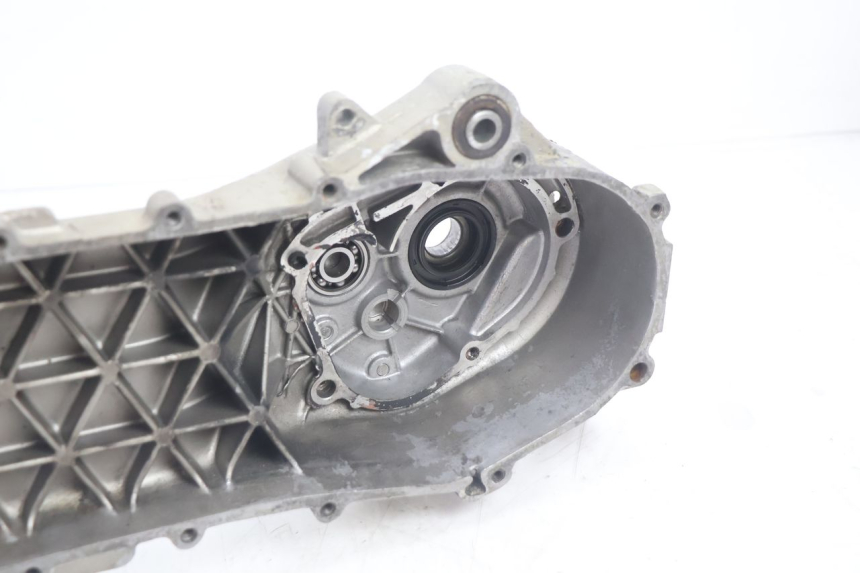 photo de CARTER MOTORE PIAGGIO TYPHOON 50 (1993 - 1999) - Foto prodotto supplementare