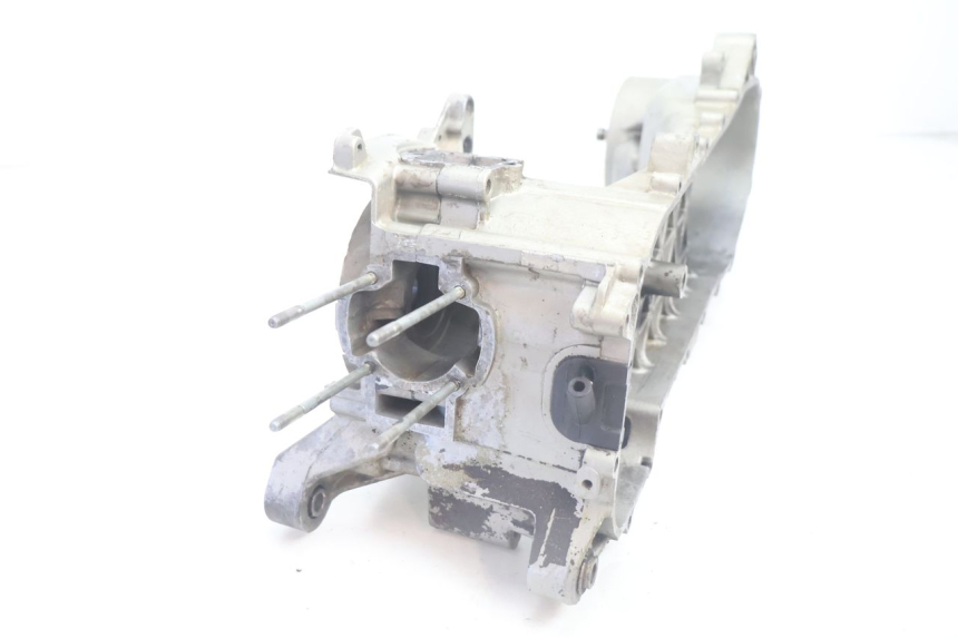 photo de CARTER MOTORE PIAGGIO TYPHOON 50 (1993 - 1999) - Ispezione visiva dettagliata