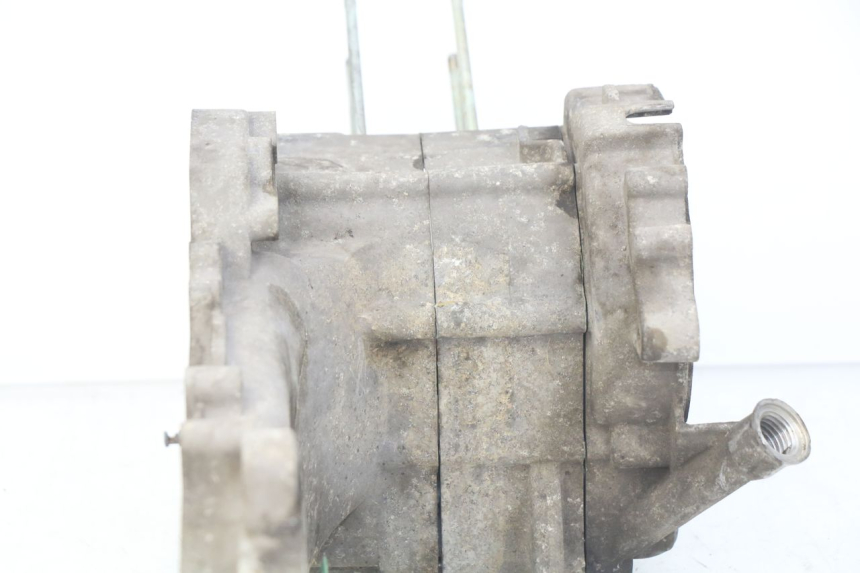 photo de CARTER BAS MOTEUR PEUGEOT V-CLIC VCLIC 50 (2007 - 2013) - Zoom sui componenti