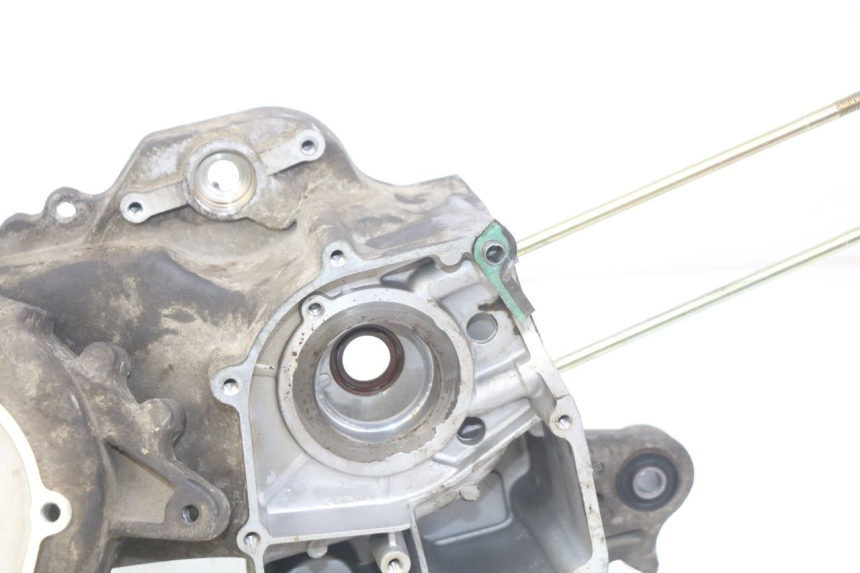 photo de CARTER BAS MOTEUR PEUGEOT V-CLIC VCLIC 50 (2007 - 2013) - Panoramica del profilo