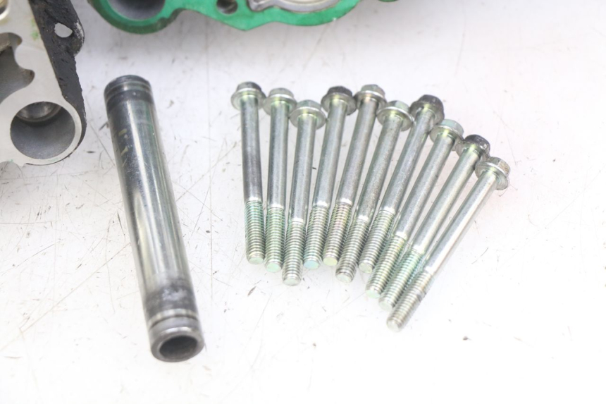 photo de CARTER BAS MOTORE PIAGGIO VESPA GTS IGET ABS 125 (2017 - 2023) - Vista d'insieme del prodotto