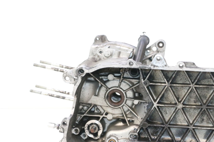 photo de CARTER MOTORE PIAGGIO VESPA PRIMAVERA 2T 50 (2013 - 2018) - Altra vista dell'articolo