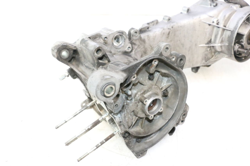 photo de CARTER MOTORE PIAGGIO VESPA PRIMAVERA 2T 50 (2013 - 2018) - Dettaglio del componente
