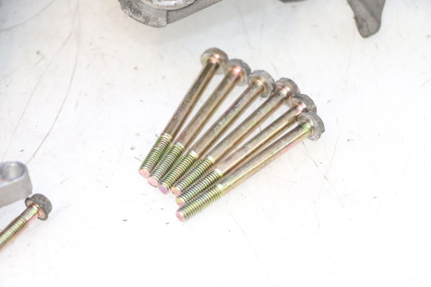 photo de CARTER BAS MOTEUR PEUGEOT VIVACITY NEW 2T 50 (2008 - 2017) - Dettagli dei punti di fissaggio