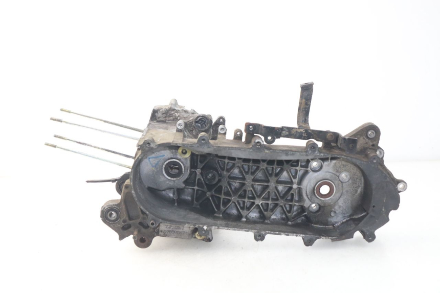 photo de CARTER MOTORE INFERIORE PEUGEOT VIVACITY NEW 4T 50 (2008 - 2017) - Vista principale