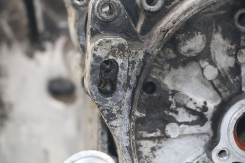 photo de CARTER MOTORE INFERIORE PEUGEOT VIVACITY NEW 4T 50 (2008 - 2017) - Zoom sullo stato d'uso