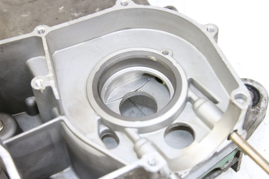 photo de CARTER MOTORE PEUGEOT VIVACITY 125 (2010 - 2017) - Altra vista dell'articolo