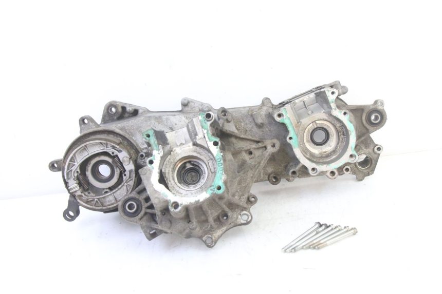 photo de CARTER MOTORE PEUGEOT VIVACITY 50 (2004 - 2009) - Dettagli dei punti di fissaggio