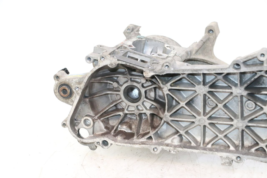 photo de CARTER MOTORE PEUGEOT VIVACITY 50 (2004 - 2009) - Stato della superficie e materiale