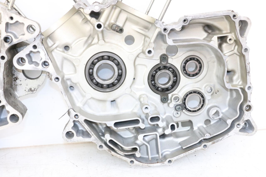 photo de CARTER MOTORE SUZUKI VL INTRUDER 125 (2004 - 2007) - Caratteristiche distintive