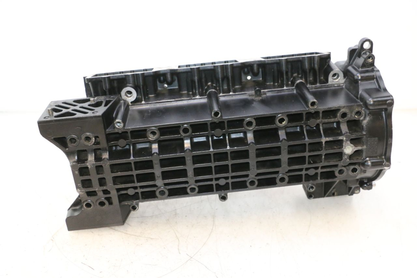 photo de CARTER MOTORE YAMAHA WAVE RUNNER GP R 1200 (2000 - 2003) - Primo piano tecnico