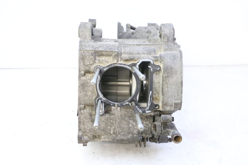 photo de CARTER BAS MOTEUR YAMAHA X-MAX XMAX 250 (2006 - 2009) - Caratteristiche distintive