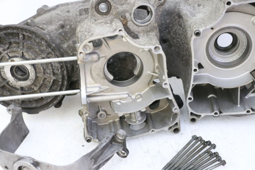 photo de CARTER BAS MOTEUR YAMAHA X-MAX XMAX 250 (2006 - 2009) - Panoramica del profilo