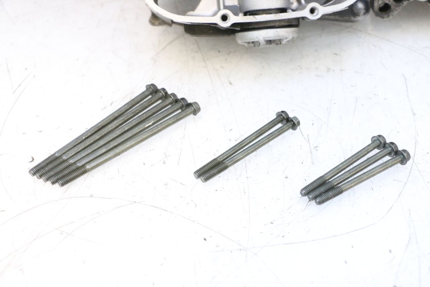 photo de CARTER MOTORE YAMAHA X-MAX XMAX 125 (2010 - 2013) - Altra angolazione
