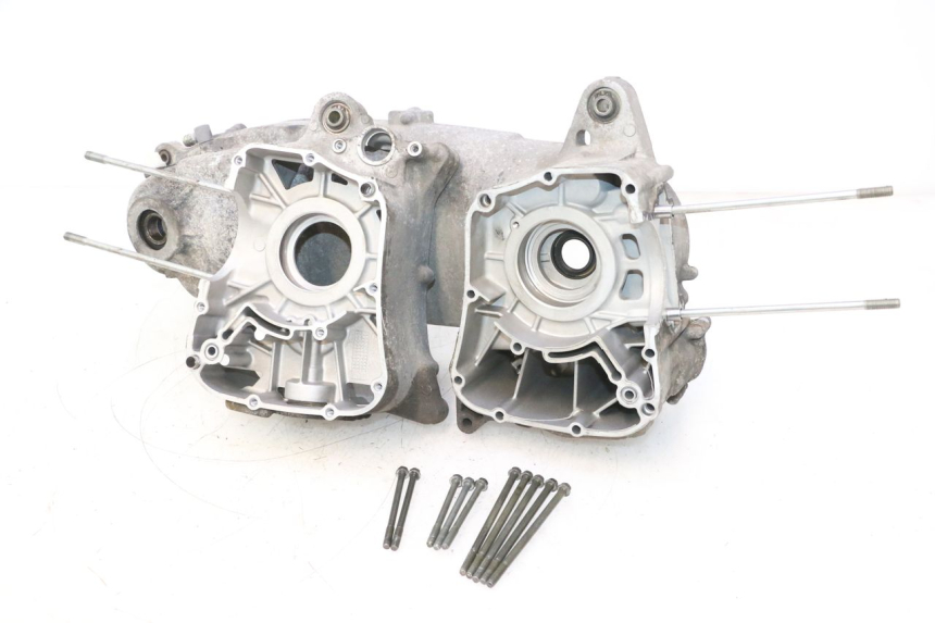 photo de CARTER BAS MOTORE YAMAHA XMAX X-MAX 125 (2006 - 2009) - Dettaglio del componente