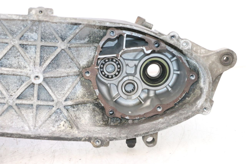 photo de CARTER BAS MOTORE YAMAHA XMAX X-MAX 125 (2006 - 2009) - Caratteristiche distintive
