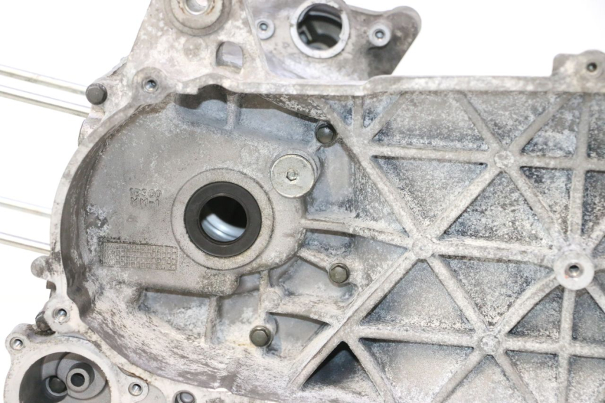 photo de CARTER BAS MOTORE YAMAHA XMAX X-MAX 125 (2006 - 2009) - Zoom sui componenti